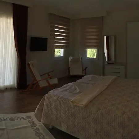 Crescent Twins -white Villa